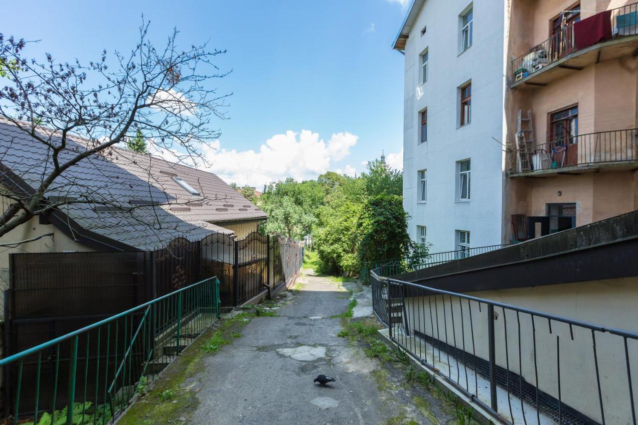 Loft Near Polytechnic Apartment